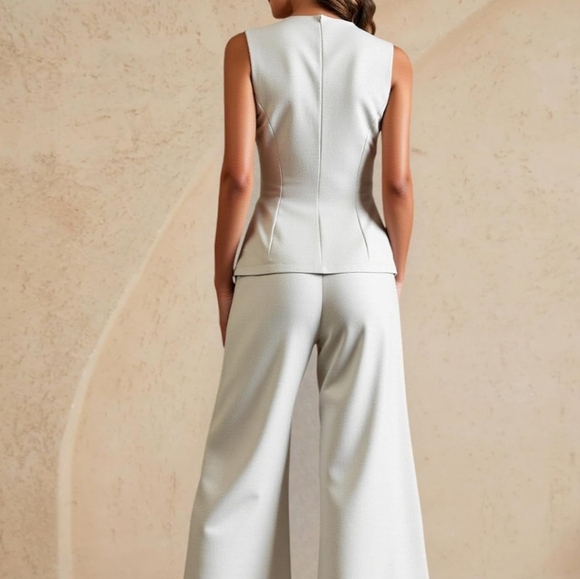 Elegant Cream Women's 2 Piece Business Casual Outfits  Blaze Vest&Wide-Leg Pants - Picture 4 of 4